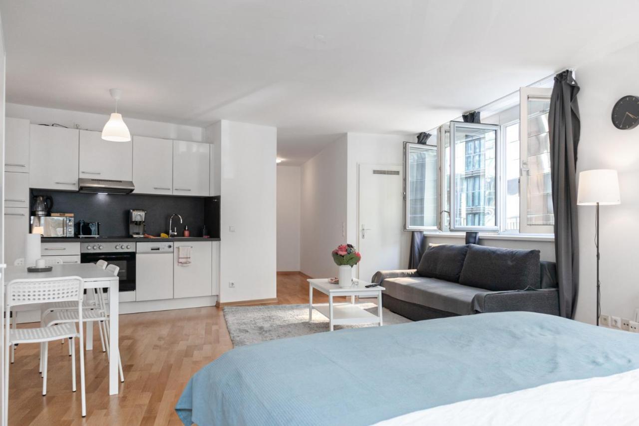 Gasometer Apartment - Designer Building With Amazing View Відень Екстер'єр фото